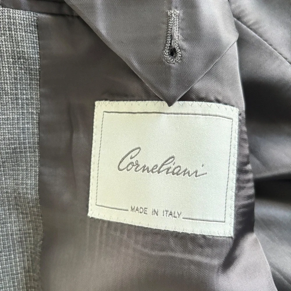 Corneliani Men's‎ Gray Two Button Blazer Business Casual Career Jacket 44R